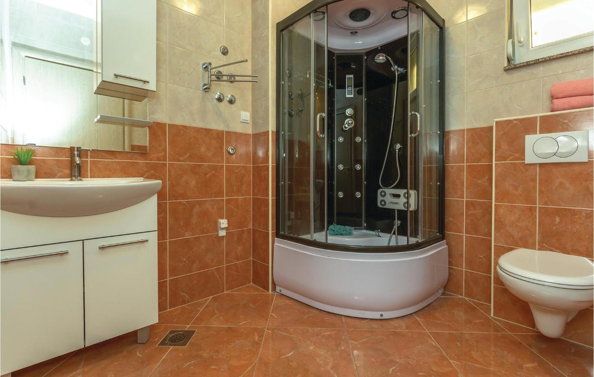Nice Apartment In Krvavica With House Sea View Extérieur photo