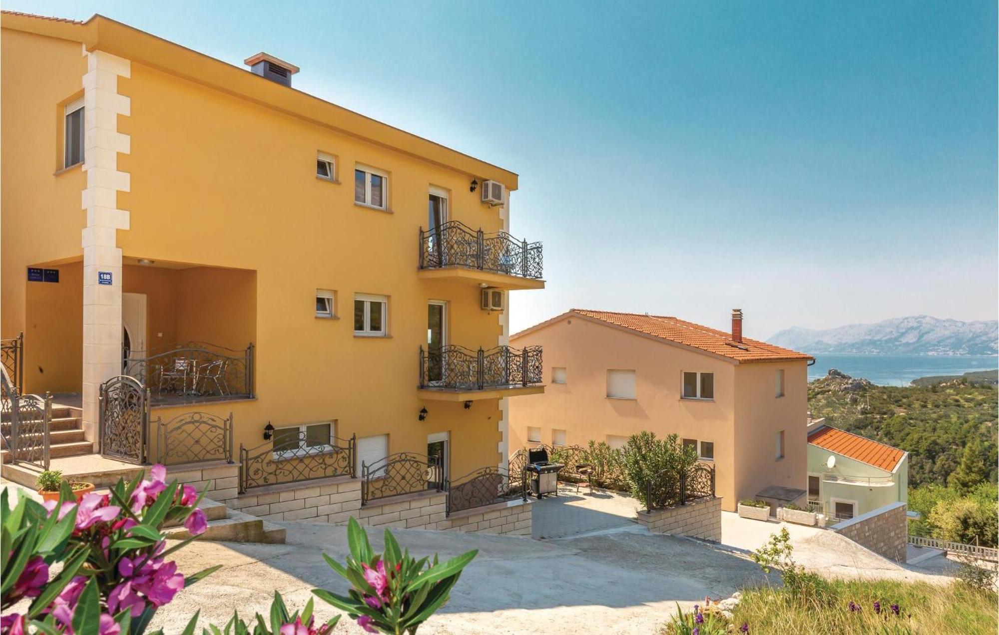Nice Apartment In Krvavica With House Sea View Extérieur photo