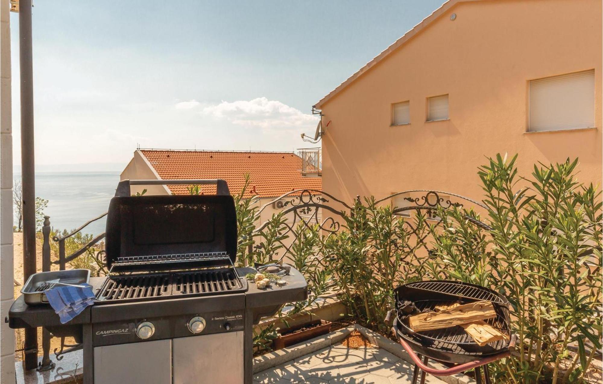 Nice Apartment In Krvavica With House Sea View Extérieur photo